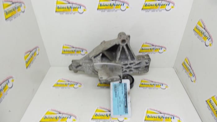 Gebrauchte Dynamostütze oben Fiat Idea (350AX) 1.4 16V Preis € 31,50 Margenregelung angeboten von Binckhorst BV