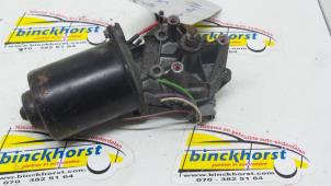 Used Front wiper motor Renault 19 Phase II/III Cabriolet (D53/853) 1.8 Price € 42,00 Margin scheme offered by Binckhorst BV
