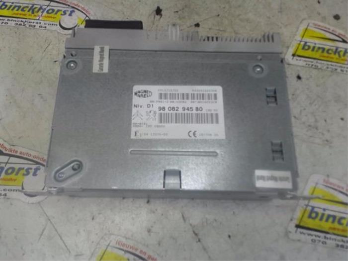 Navigation module from a Citroën C4 Grand Picasso (3A) 1.6 16V THP 155 2014
