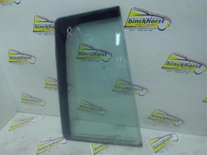 Usados Ventanilla triangular derecha detrás Renault Megane II Grandtour (KM) 1.6 16V Precio € 26,25 Norma de margen ofrecido por Binckhorst BV
