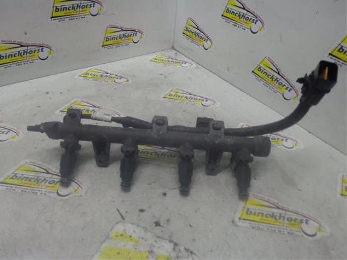 Usagé Système d'injection Hyundai Matrix 1.6 16V Prix € 63,00 Règlement à la marge proposé par Binckhorst BV