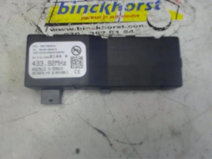 Gebrauchte Keyless Entry-Antenne Opel Astra J Sports Tourer (PD8/PE8/PF8) 1.7 CDTi 16V Preis € 26,25 Margenregelung angeboten von Binckhorst BV