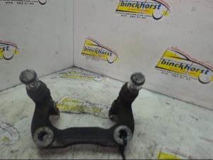 Used Rear brake calliperholder, right Peugeot 307 CC (3B) 2.0 16V Price € 15,75 Margin scheme offered by Binckhorst BV