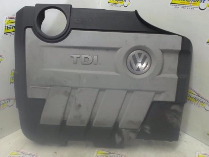 Used Engine cover Volkswagen Passat Variant (3C5) 2.0 TDI 16V 140 Price € 31,50 Margin scheme offered by Binckhorst BV