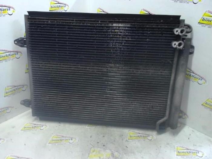 Air conditioning radiator from a Volkswagen Passat Variant (3C5) 2.0 TDI 16V 140 2009
