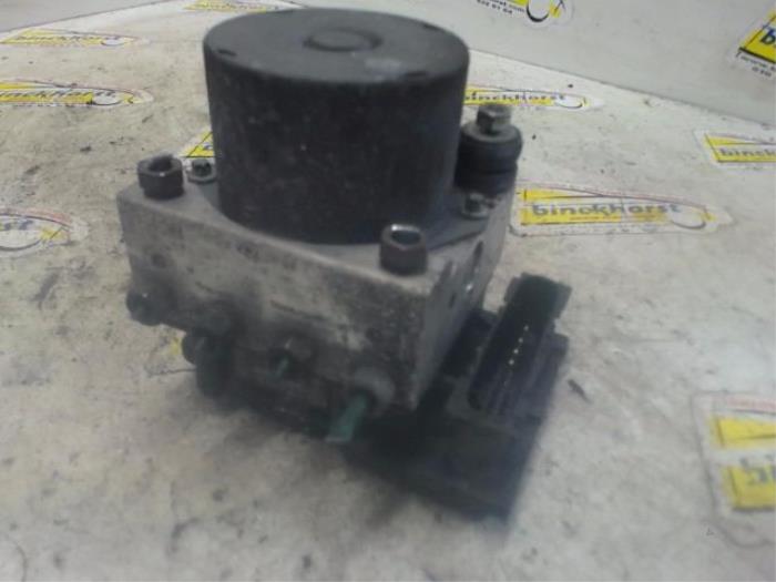 Begagnade ABS-pump Renault Clio III (BR/CR) 1.5 dCi 70 Pris € 63,00 Marginaltabell erbjuds av Binckhorst BV