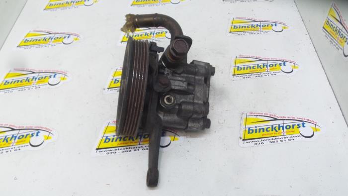 Usagé Pompe de direction Mazda 626 (GE12/72/82) 1.8i LX/GLX 16V Prix € 42,00 Règlement à la marge proposé par Binckhorst BV