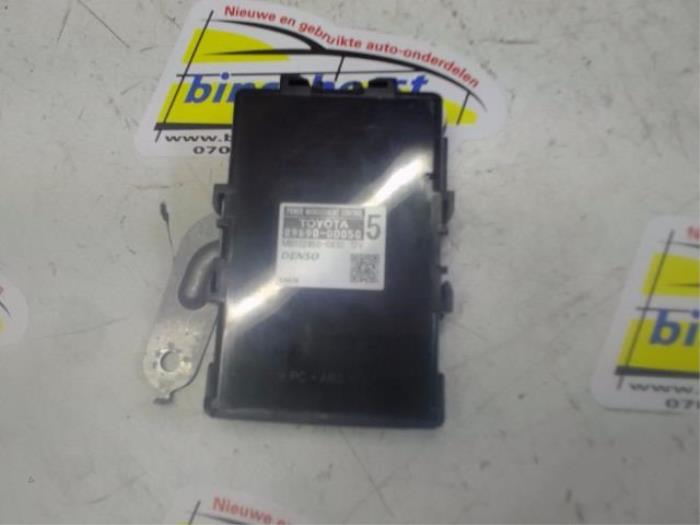 Usagé Module pompe carburant Toyota Yaris III (P13) 1.33 16V Dual VVT-I Prix € 52,50 Règlement à la marge proposé par Binckhorst BV
