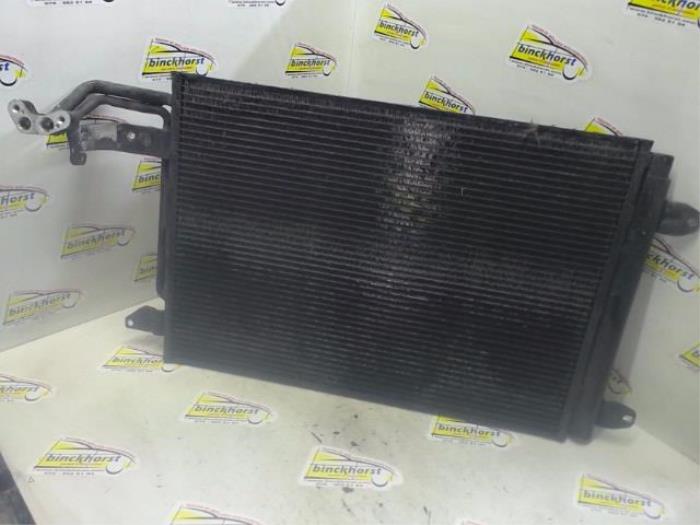 Usagé Radiateur clim Volkswagen Golf V (1K1) 1.6 FSI 16V Prix € 36,75 Règlement à la marge proposé par Binckhorst BV