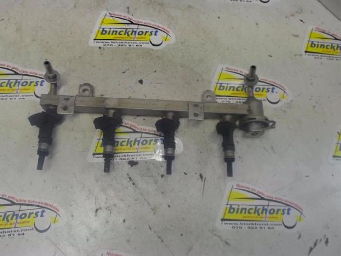 Usagé Système d'injection Fiat Bravo (198A) 1.4 T-Jet 16V 120 Prix € 105,00 Règlement à la marge proposé par Binckhorst BV