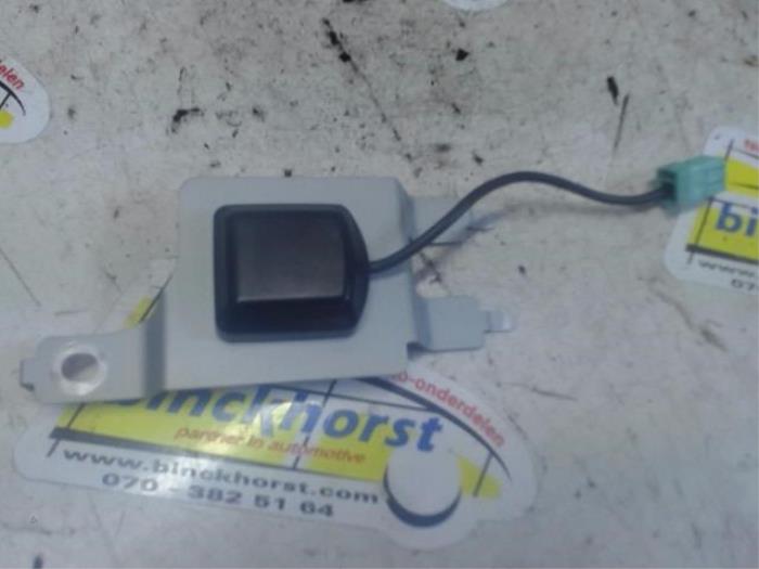Używane Antena GPS Mazda RX-8 (SE17) 1.3 Renesis HP Cena € 78,75 Procedura marży oferowane przez Binckhorst BV