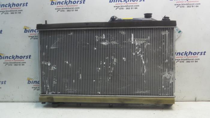 Kühler van een Subaru Legacy Wagon (BR) 2.0 D 16V 2009