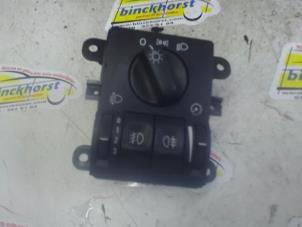 Usados Interruptor de luz Subaru G3X Justy 1.3 16V AWD Precio € 42,00 Norma de margen ofrecido por Binckhorst BV