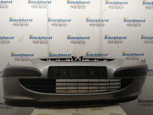 Używane Zderzak przedni Peugeot 307 Break (3E) 1.4 HDi Cena € 84,00 Procedura marży oferowane przez Binckhorst BV
