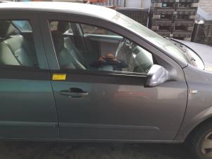 Used Front door 4-door, right Opel Astra H (L48) 1.6 16V Twinport Price € 78,75 Margin scheme offered by Binckhorst BV