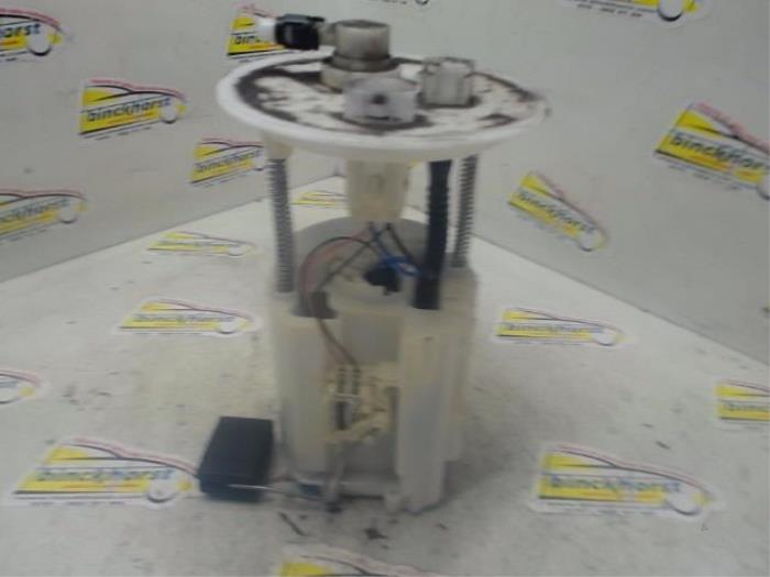 Electric fuel pump from a Toyota Prius (NHW20) 1.5 16V 2006