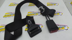 Used Rear seatbelt buckle, right Mercedes E (W124) 2.6 260 E Price € 31,50 Margin scheme offered by Binckhorst BV