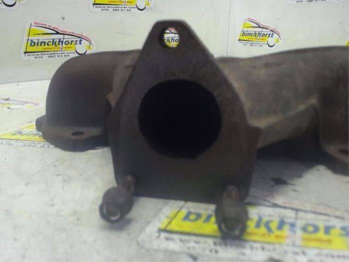 Exhaust manifold from a Volvo V50 (MW) 2.0 D 16V 2008