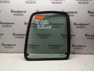 Używane Szyba tylnych drzwi samochodu dostawczego Fiat Scudo (220Z) 1.9 D Cena € 42,00 Procedura marży oferowane przez Binckhorst BV