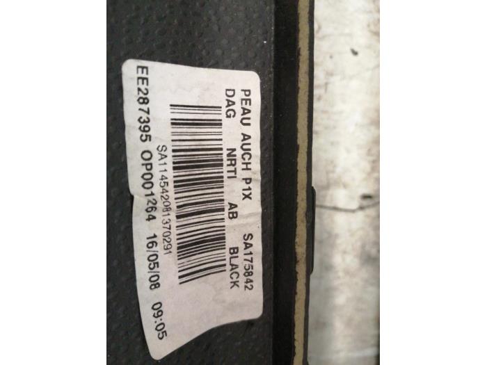 Panel z Volvo V50 (MW) 2.0 D 16V 2008