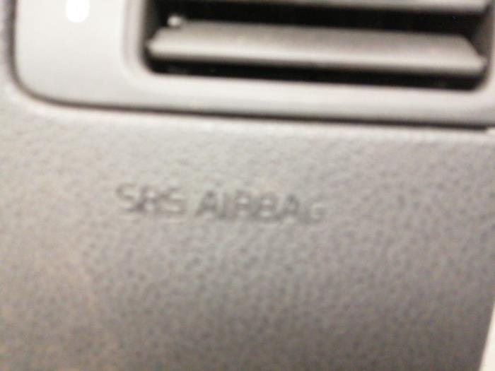Panel z Volvo V50 (MW) 2.0 D 16V 2008