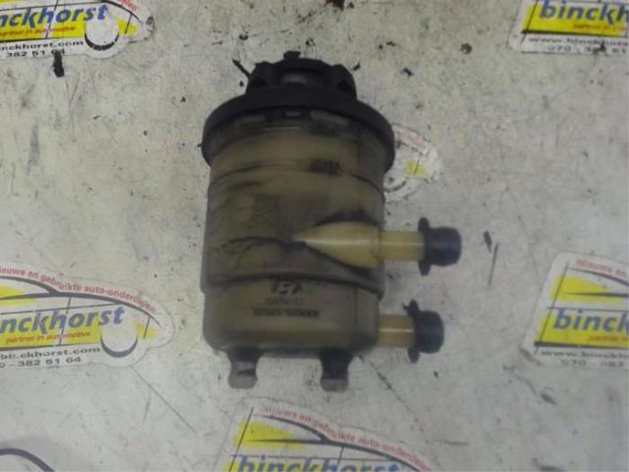 Gebrauchte Lenkkraftverstärker Ölbehälter Hyundai Santa Fe I 2.7 V6 24V 4x4 Autom. Preis € 21,00 Margenregelung angeboten von Binckhorst BV