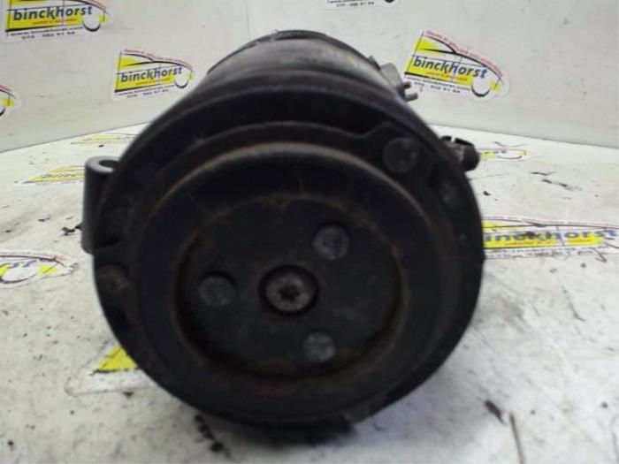 Usagé Compresseur de clim BMW 3 serie Compact (E46/5) 320td 16V Prix € 52,50 Règlement à la marge proposé par Binckhorst BV