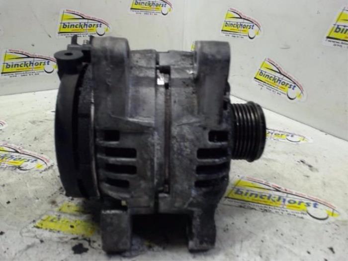 Dynamo van een Peugeot 206 (2A/C/H/J/S) 2.0 XS,XT HDi 2003