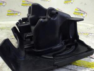 Ventildeckel van een Volkswagen Passat Variant (3C5) 2.0 FSI 16V 2007