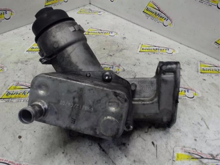 Gebrauchte Ölfiltergehäuse BMW 3 serie Compact (E46/5) 320td 16V Preis € 36,75 Margenregelung angeboten von Binckhorst BV