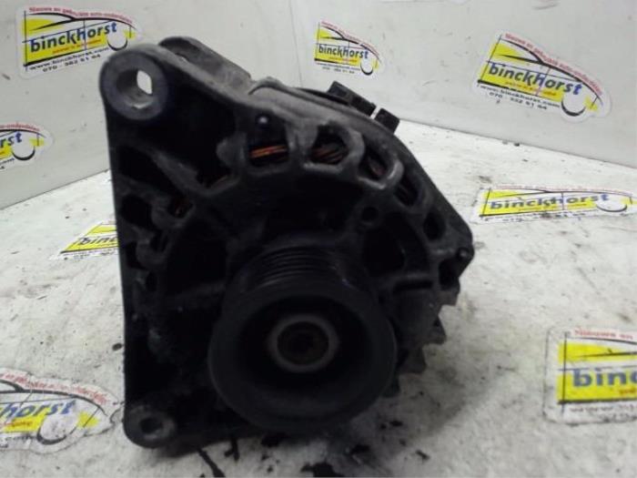 Gebrauchte Dynamo Peugeot 206 (2A/C/H/J/S) 1.1 XN,XR Preis € 36,75 Margenregelung angeboten von Binckhorst BV