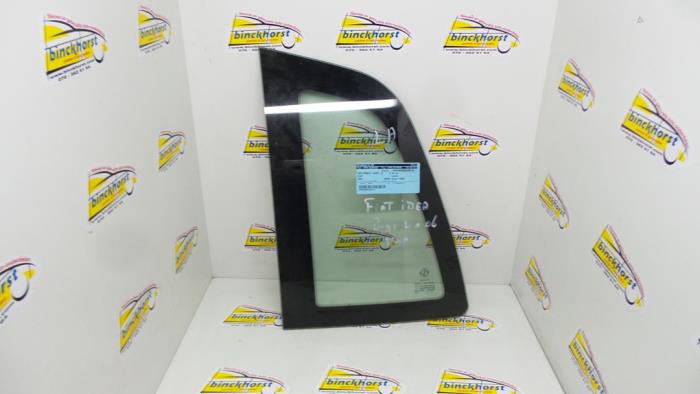 Usados Ventanilla triangular izquierda detrás Fiat Idea (350AX) 1.4 16V Precio € 31,50 Norma de margen ofrecido por Binckhorst BV