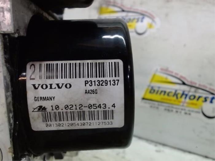 Pompa ABS z Volvo V60 I (FW/GW) 2.4 D5 20V 2011