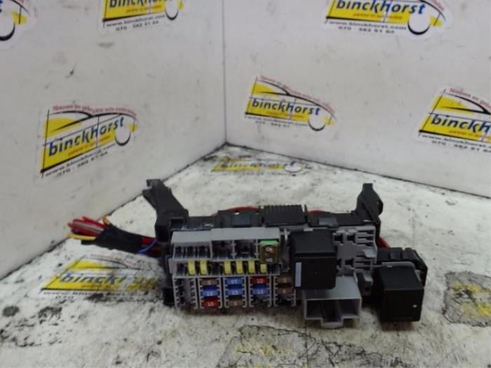 Fuse box Volvo V60 I 2.4 D5 20V 30659288 DELPHI Binckhorst BV