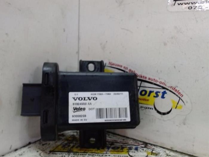 Usagé Ordinateur éclairage Volvo V60 I (FW/GW) 2.4 D5 20V Prix € 72,45 Règlement à la marge proposé par Binckhorst BV