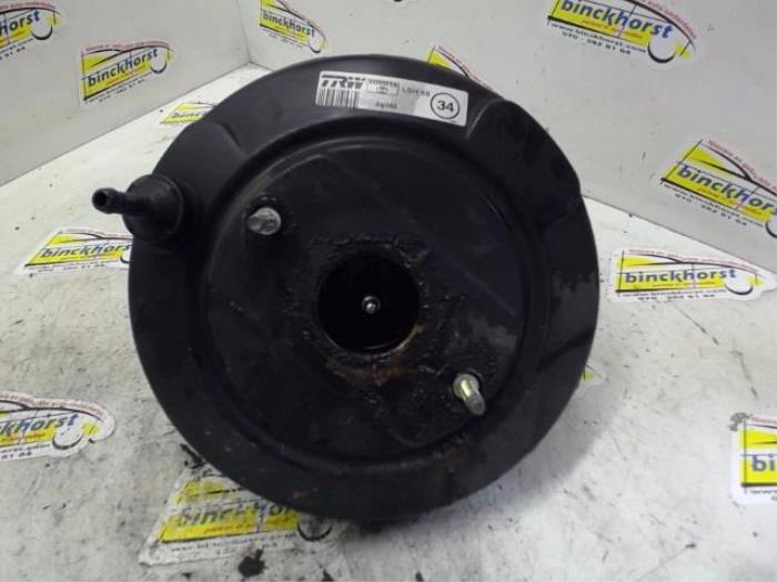 Usagé Assistant de freinage Toyota Corolla (E12) 1.8 16V TS VVT-i Prix € 40,95 Règlement à la marge proposé par Binckhorst BV
