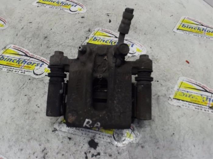 Gebrauchte Bremszange rechts hinten Toyota Corolla (E12) 1.8 16V TS VVT-i Preis € 30,45 Margenregelung angeboten von Binckhorst BV