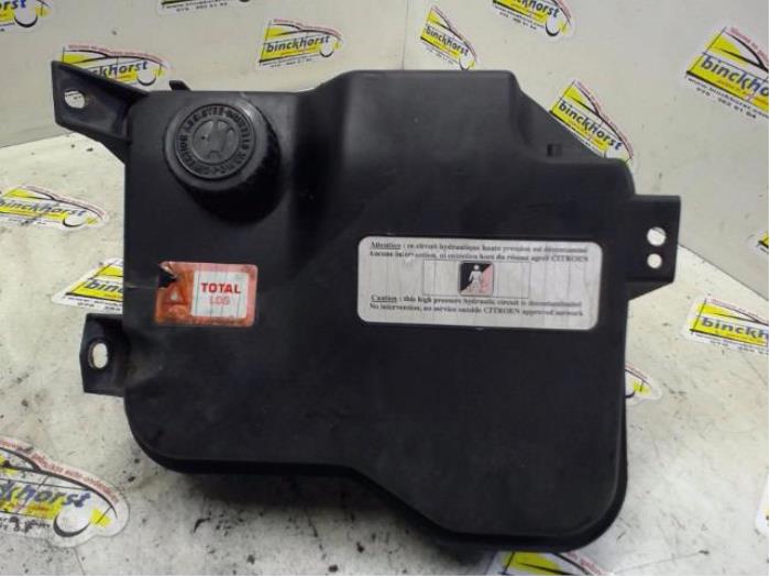 Citroen C5 Power steering fluid reservoirs stock