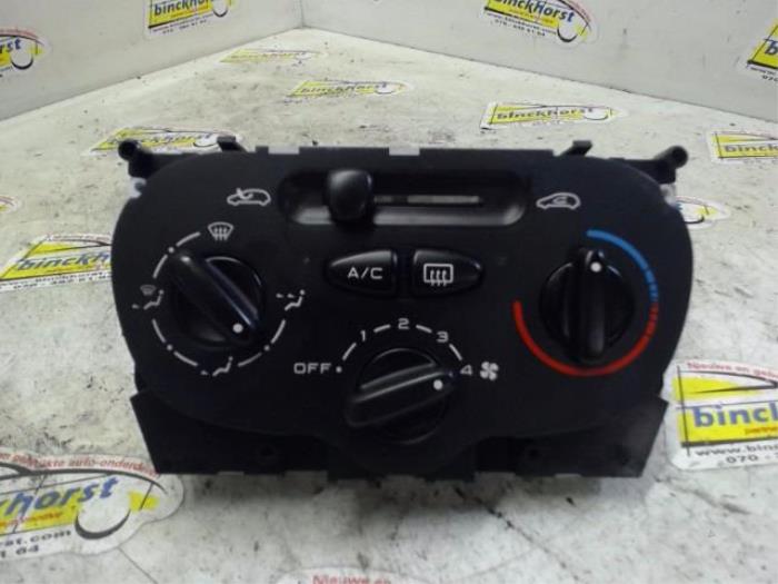 Heater control panel Peugeot 206 SW 1.4 HDi Binckhorst BV