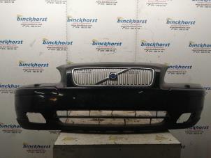Used Front bumper Volvo V70 (SW) 2.4 D5 20V Price € 93,45 Margin scheme offered by Binckhorst BV