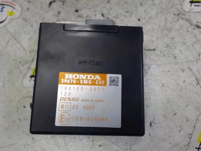 Begagnade PDC-modul Honda Civic (FK/FN) 1.8i VTEC 16V Pris € 72,45 Marginaltabell erbjuds av Binckhorst BV