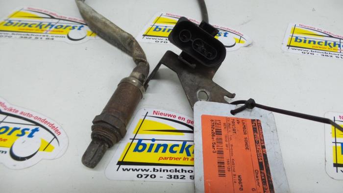Usagé Sonde lambda Volkswagen Passat (35I) 1.6i Prix € 31,50 Règlement à la marge proposé par Binckhorst BV