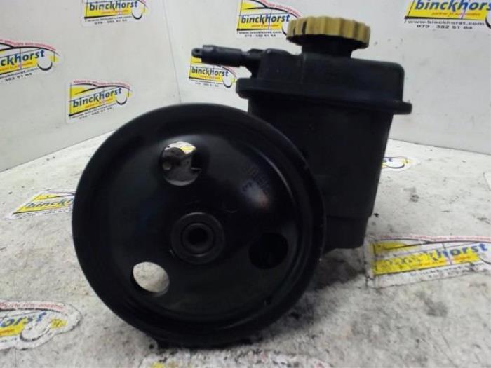 Usagé Pompe de direction Chrysler Neon II 2.0 16V LE,SE,CS,Sport Prix € 52,50 Règlement à la marge proposé par Binckhorst BV
