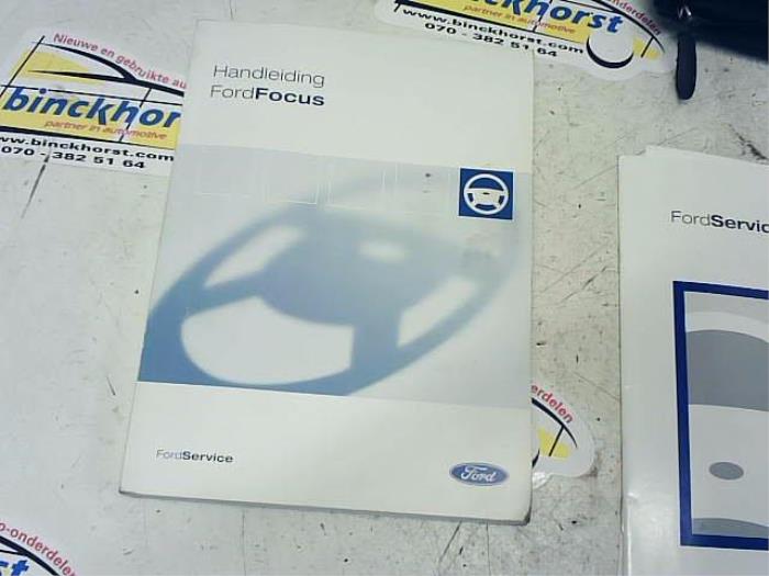 Instrucciones(varios) de un Ford Focus 1 1.6 16V 2004