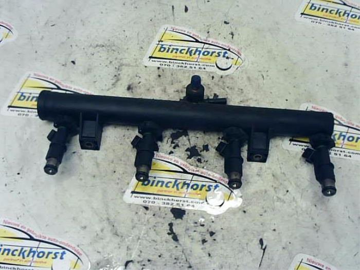 Usagé Système d'injection Citroen Xsara Picasso (CH) 1.8 16V Prix € 52,50 Règlement à la marge proposé par Binckhorst BV