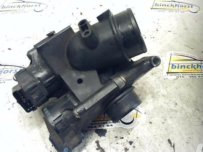 Usagé Boitier papillon Volvo V50 (MW) 1.6 D 16V Prix € 72,45 Règlement à la marge proposé par Binckhorst BV