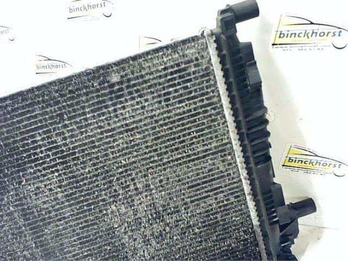 Radiator from a Renault Grand Scénic III (JZ) 1.4 16V TCe 130 2010