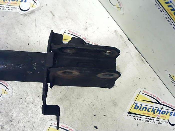 Front shock absorber rod, right from a Renault Scénic I (JA) 1.9 dTi 2001