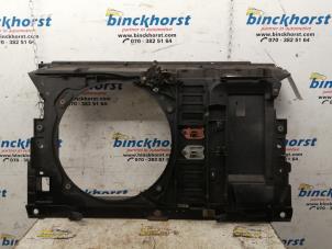 Używane Panel przedni Peugeot 607 (9D/U) 2.2 16V Cena € 63,00 Procedura marży oferowane przez Binckhorst BV