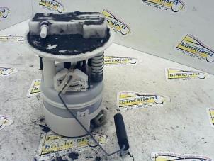Usagé Pompe d'injection Renault Clio II (BB/CB) 1.6 16V Prix € 42,00 Règlement à la marge proposé par Binckhorst BV